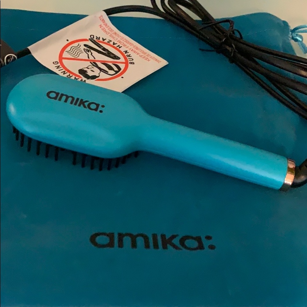 COPY - COPY - AMIKA: Mini Straightening brush - Picture 7 of 7